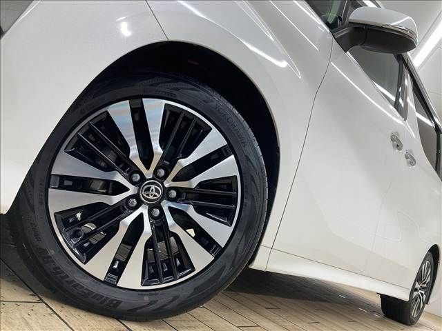 TOYOTA VELLFIRE 2020