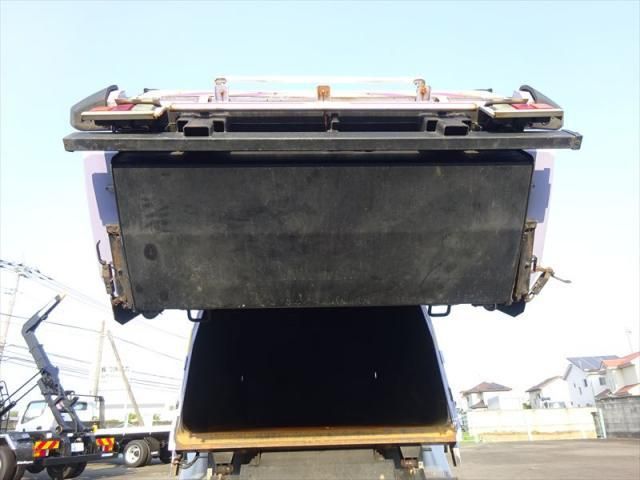 MITSUBISHI FUSOU FIGHTER 2019