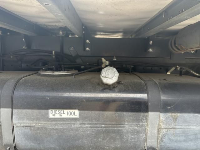 MITSUBISHI CANTER 2021