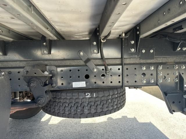 MITSUBISHI CANTER 2021