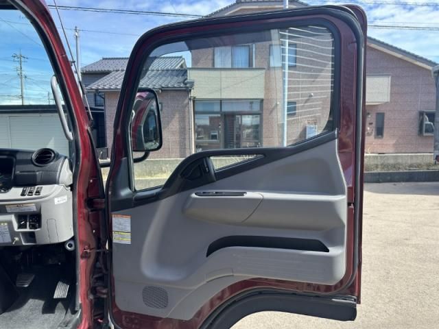 MITSUBISHI CANTER 2021