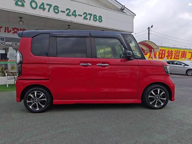 HONDA N BOX CUSTOM 2019