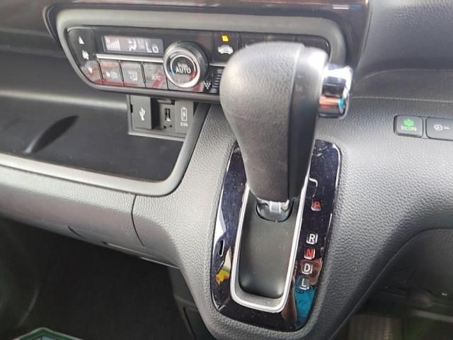 HONDA N BOX CUSTOM 2019