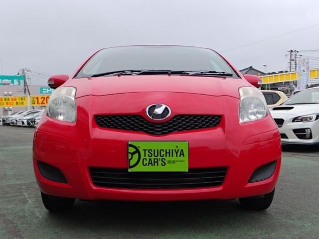 TOYOTA VITZ 2010