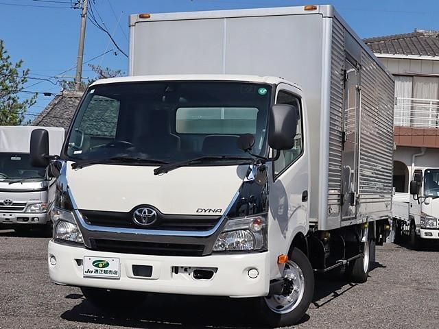 TOYOTA DYNA 2019
