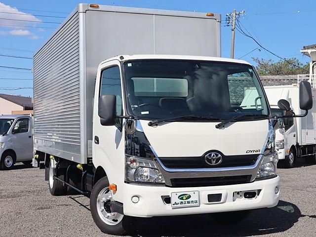 TOYOTA DYNA 2019