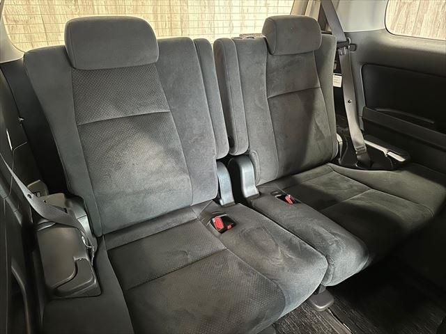 TOYOTA VELLFIRE 2009