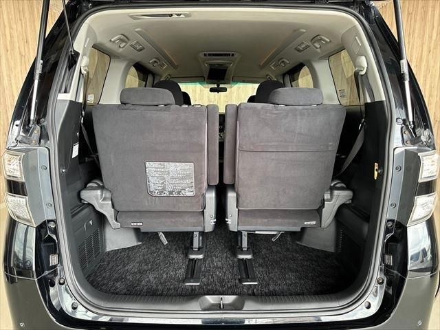 TOYOTA VELLFIRE 2009