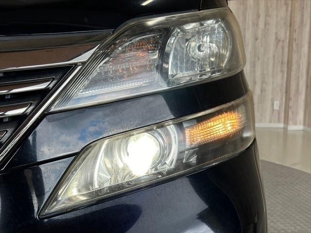 TOYOTA VELLFIRE 2009