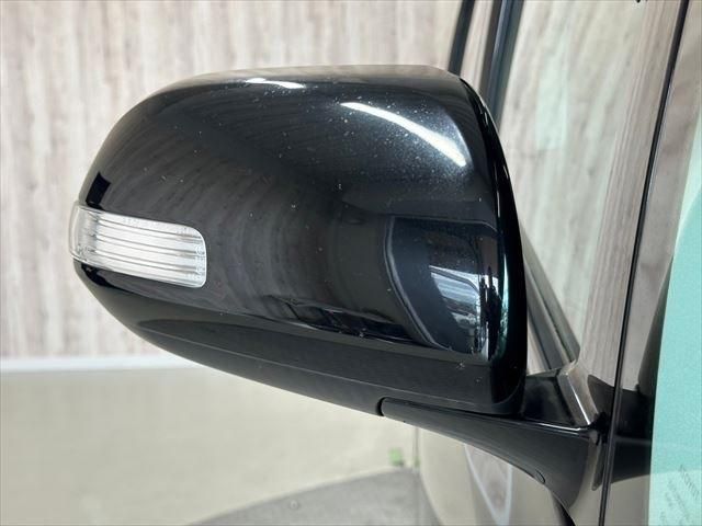 TOYOTA VELLFIRE 2009