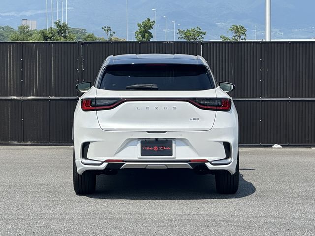 TOYOTA LEXUS LBX 2024