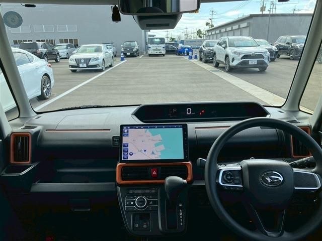 DAIHATSU TANTO FAN CROSS 2022