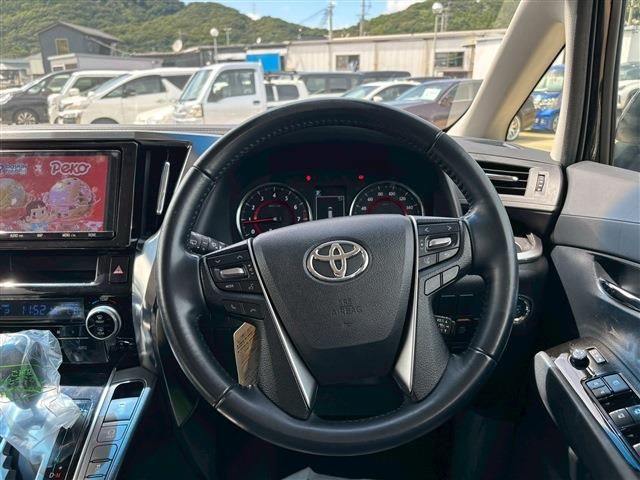 TOYOTA VELLFIRE 2018