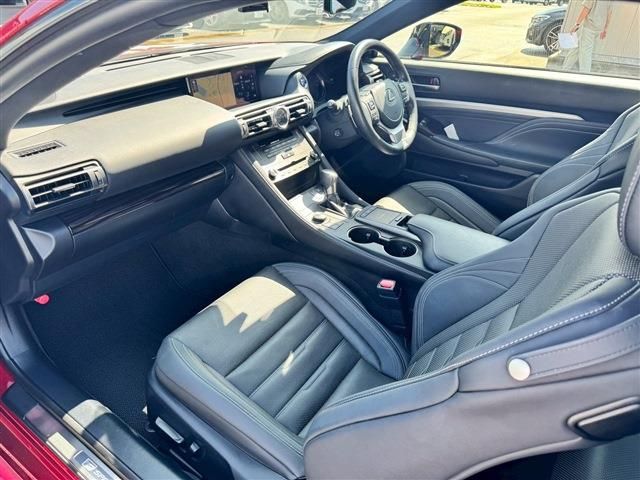 TOYOTA LEXUS RC300h 2021