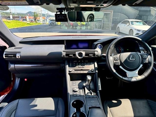 TOYOTA LEXUS RC300h 2021