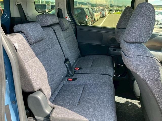 TOYOTA SIENTA HYBRID 2023