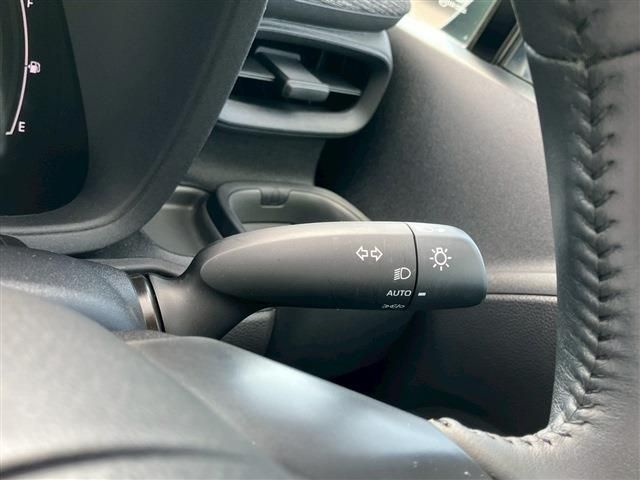 TOYOTA SIENTA HYBRID 2023