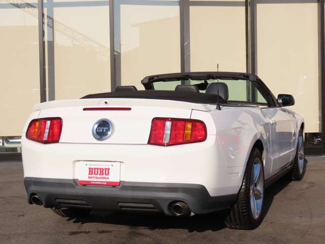 FORD FORD MUSTANG open 2012