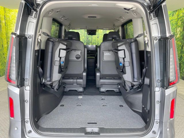 NISSAN SERENA  WG 2024