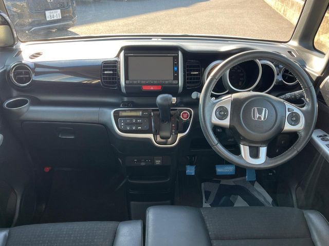 HONDA N BOX CUSTOM 2016