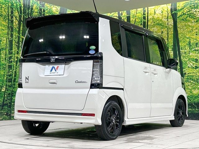 HONDA N BOX CUSTOM 2017