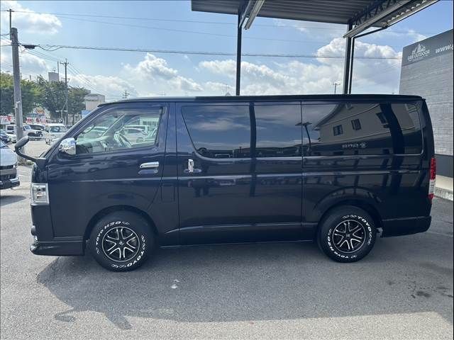 TOYOTA HIACE van 2WD 2018