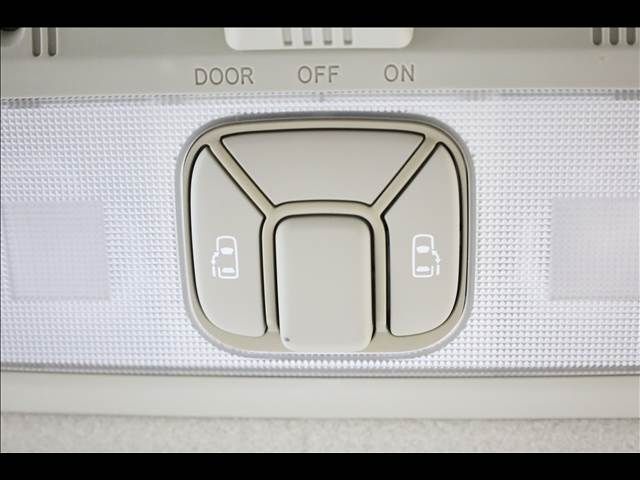 TOYOTA ESTIMA HYBRID 4WD 2009