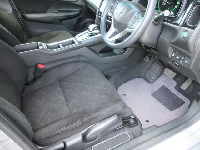 HONDA SHUTTLE HYBRID 2018