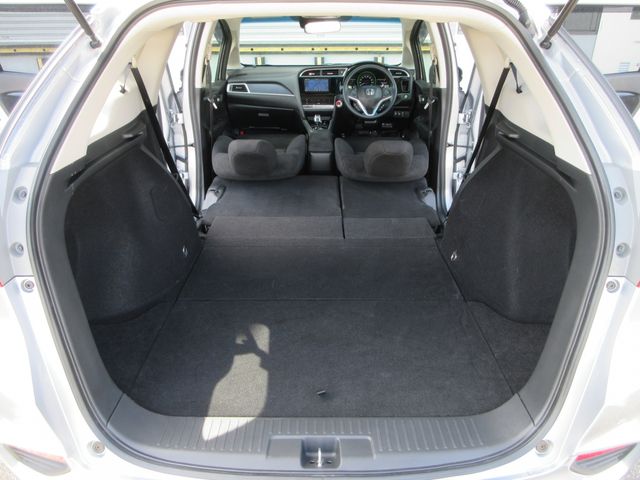 HONDA SHUTTLE HYBRID 2018