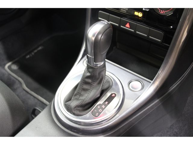 VOLKSWAGEN VOLKSWAGEN The BEETLE 2017