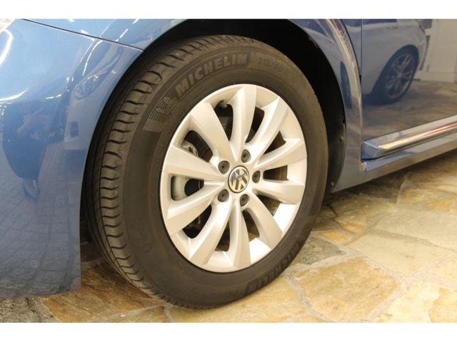 VOLKSWAGEN VOLKSWAGEN The BEETLE 2017