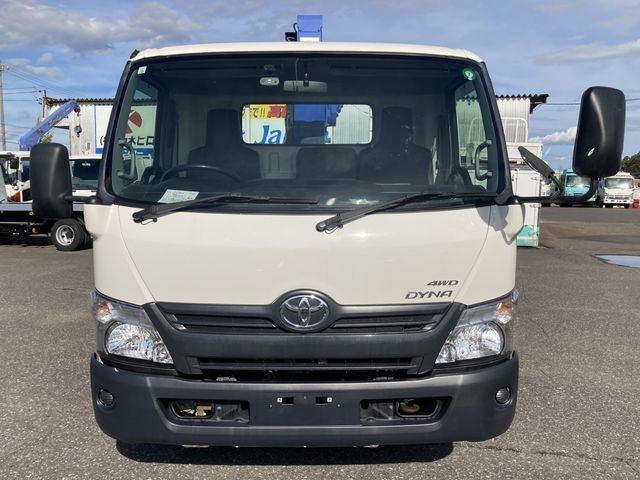 TOYOTA DYNA 2017