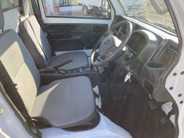 NISSAN NT100 CLIPPER 2017