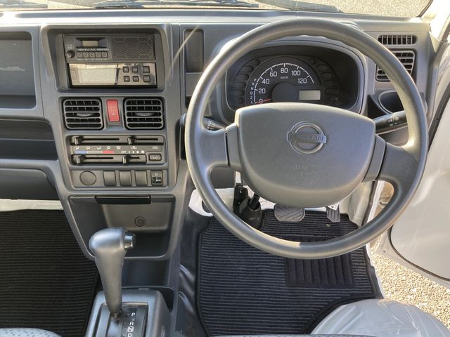 NISSAN NT100 CLIPPER 2017