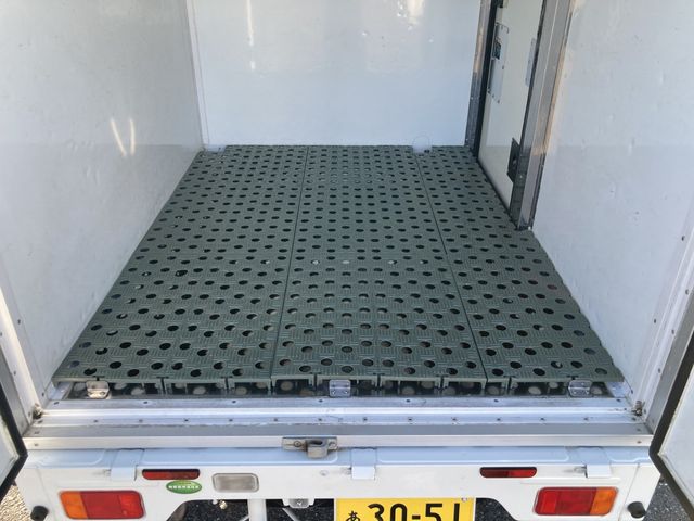 NISSAN NT100 CLIPPER 2017