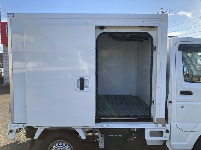 NISSAN NT100 CLIPPER 2017