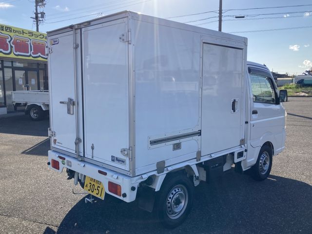 NISSAN NT100 CLIPPER 2017