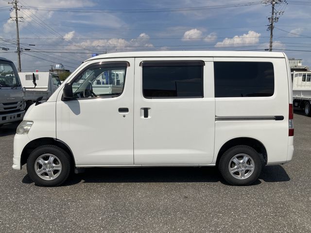 TOYOTA TOWNACE van 4WD 2018