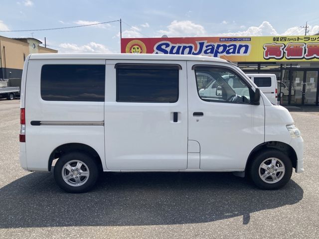TOYOTA TOWNACE van 4WD 2018