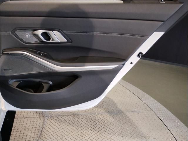 BMW BMW M3 sedan 2022