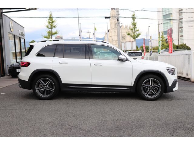 MERCEDES BENZ MERCEDES BENZ GLB 2023