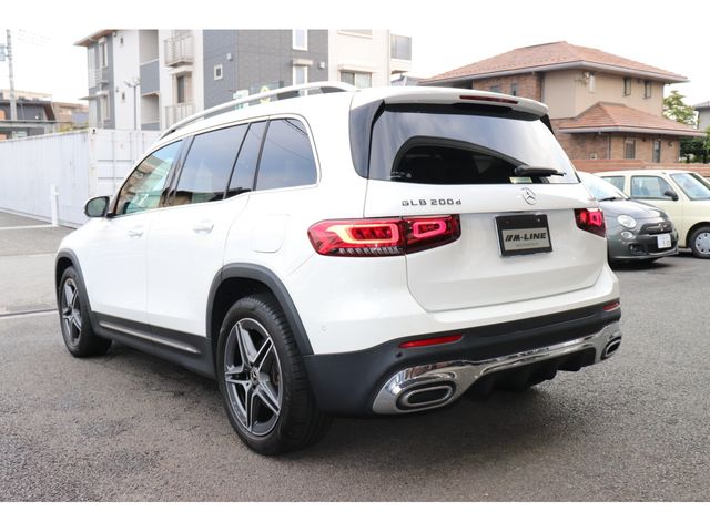 MERCEDES BENZ MERCEDES BENZ GLB 2023