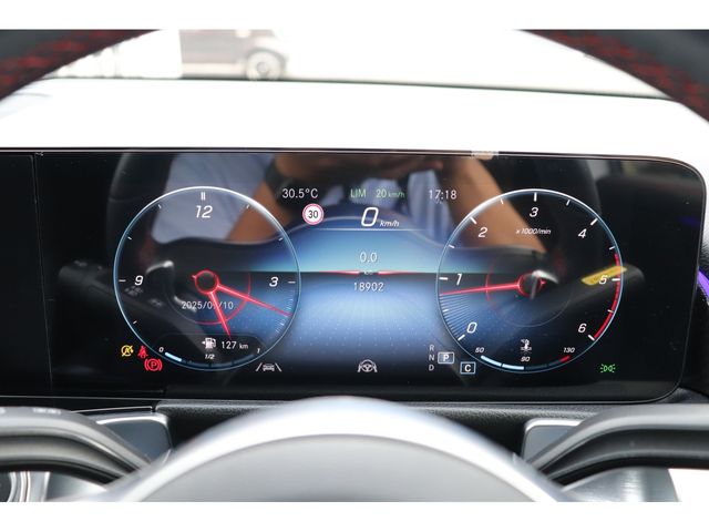 MERCEDES BENZ MERCEDES BENZ GLB 2023