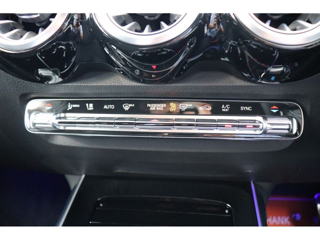 MERCEDES BENZ MERCEDES BENZ GLB 2023