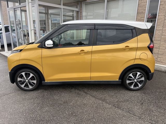 MITSUBISHI ek X 2022