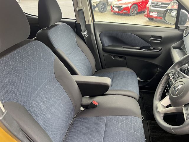 MITSUBISHI ek X 2022