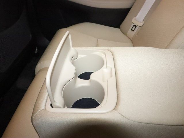 TOYOTA LEXUS HS250h 2012