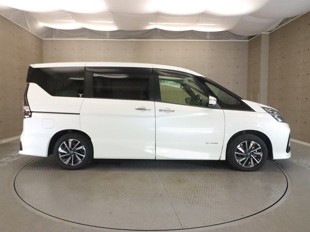 NISSAN SERENA  WG 2020