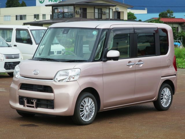 DAIHATSU TANTO 4WD 2015
