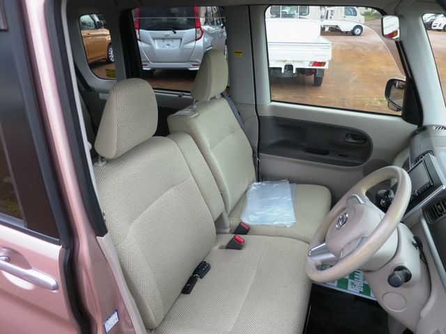 DAIHATSU TANTO 4WD 2015